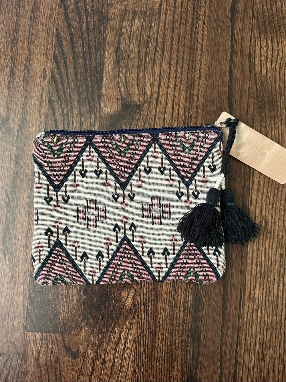 Patterned Zip Clutch - Picture 4 of 6